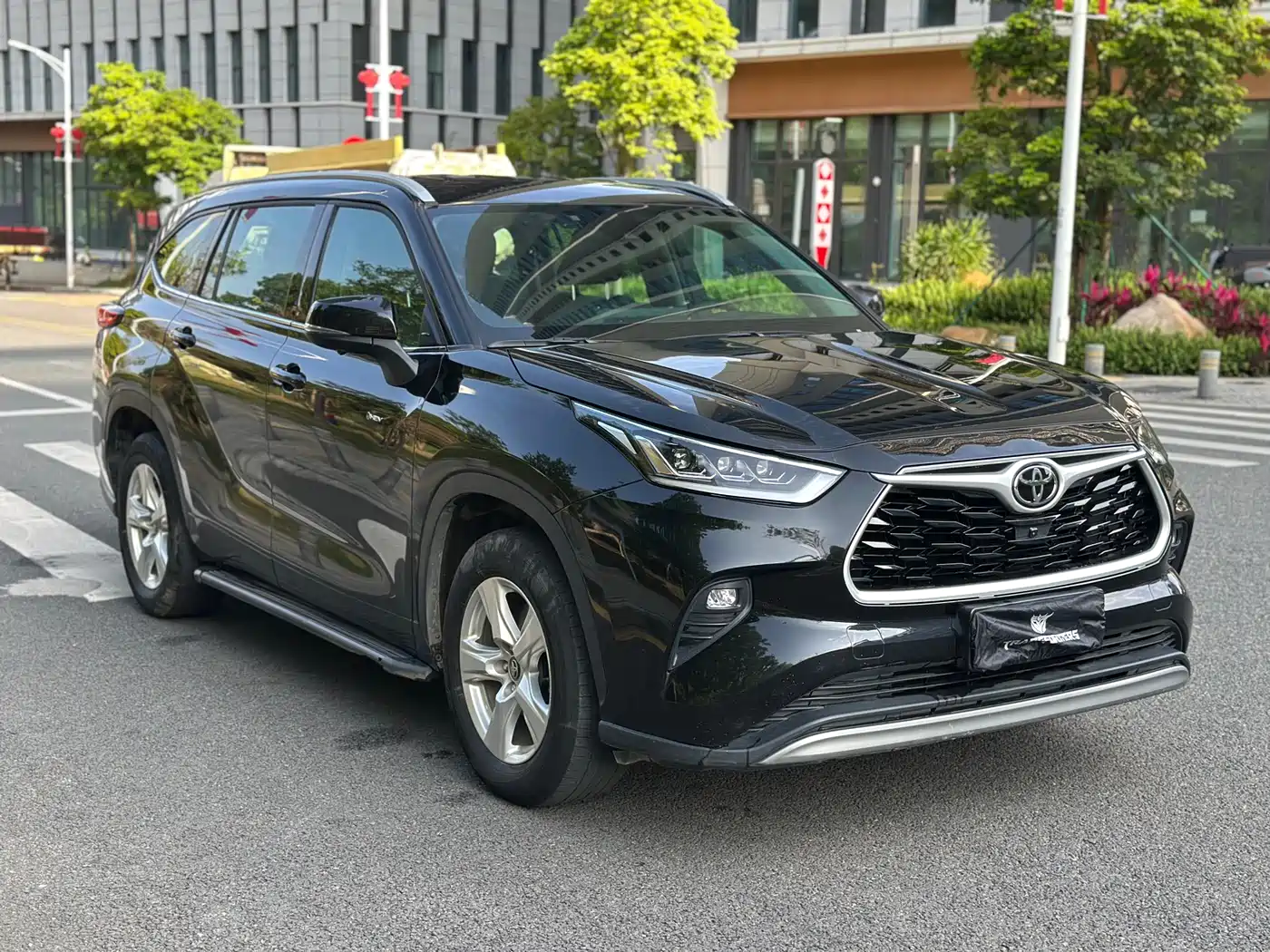 Toyota Highlander 2024 2.5L Smart Hybrid 2WD Elite 5-seater фото 2