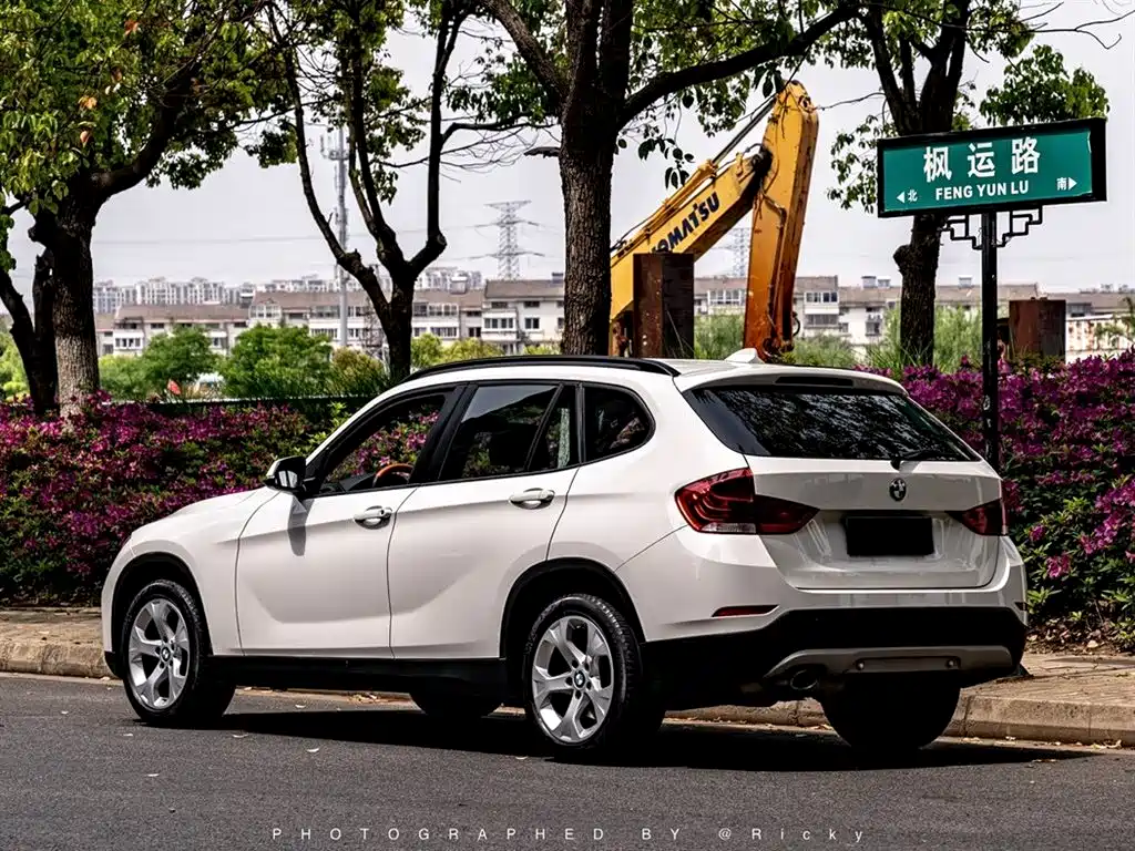 BMW X1 (Import) 2012 sDrive18i Luxury фото 10