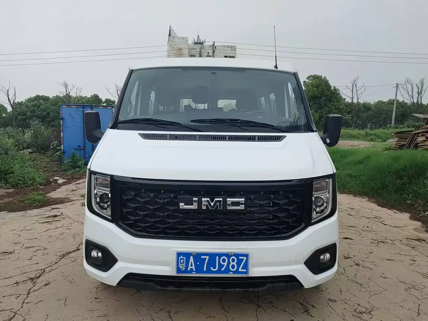 Jiangling JMC Fushun 2025 Model 2.0T 6MT Diesel Short Wheelbase Low Roof Commercial MPV 5/6 Seats with Dual Swing Doors фото 2