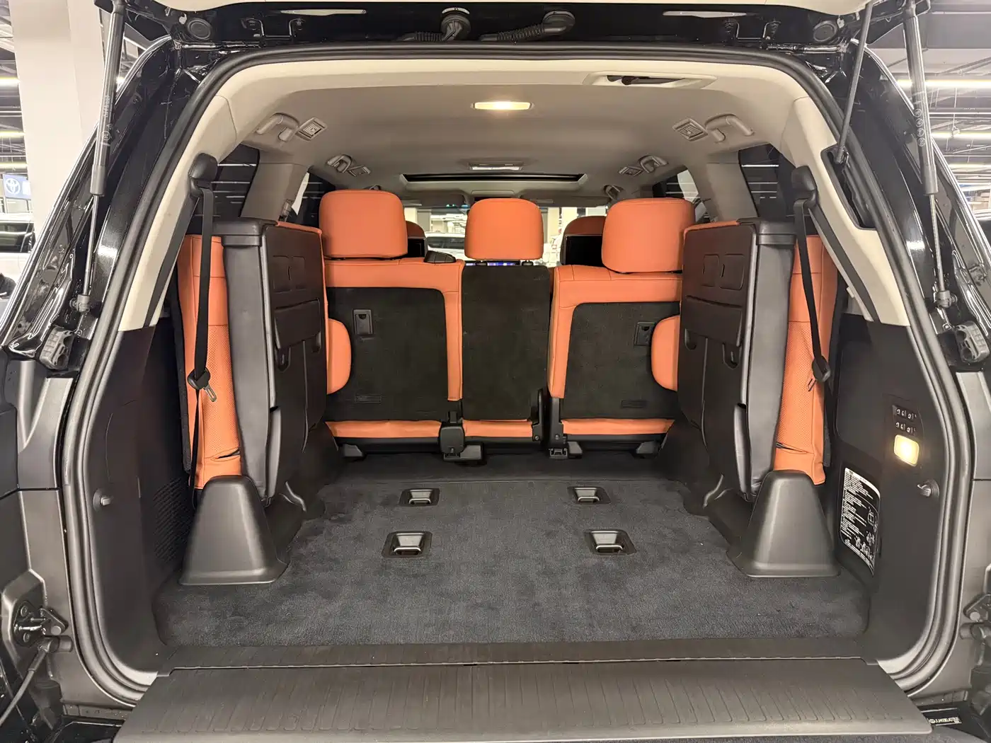 Lexus LX 2017 570 Prestige Luxury фото 20