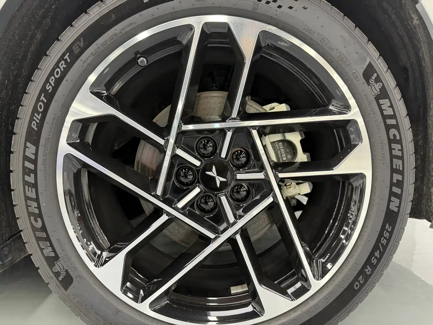 XPeng P7+ 2024 Long Range Max фото 12
