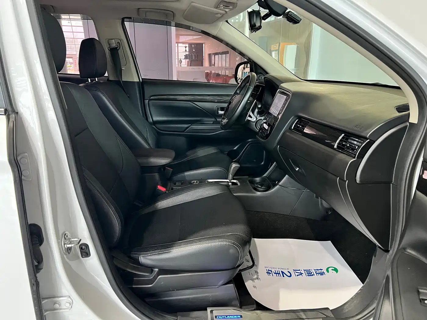 Mitsubishi Outlander 2017 2016 2.4L 4WD Luxury Edition 7-seater