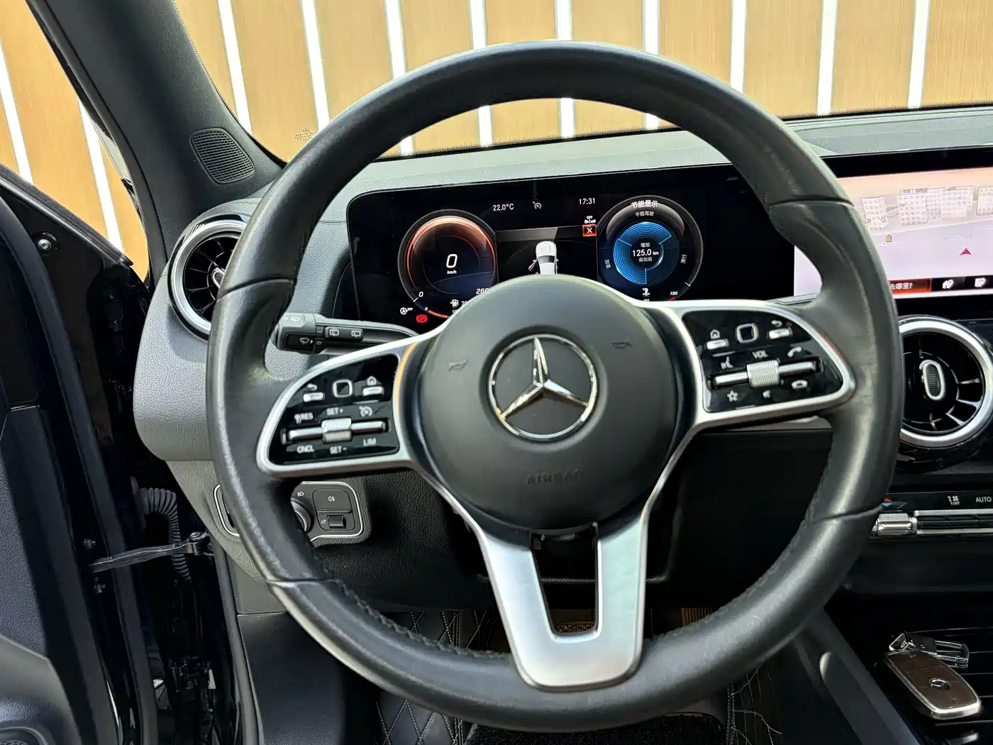 Mercedes-Benz GLB 2022 Model GLB 200 Dynamic Edition фото 10