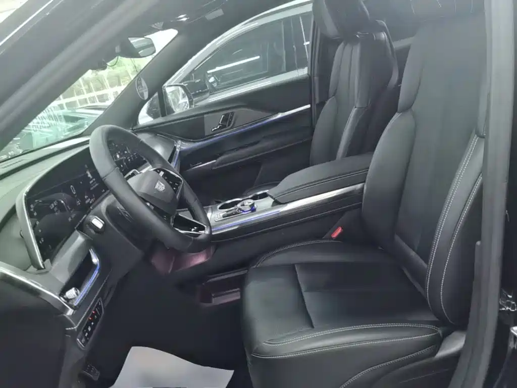 Cadillac XT5 2024 2025 2.0T Luxury