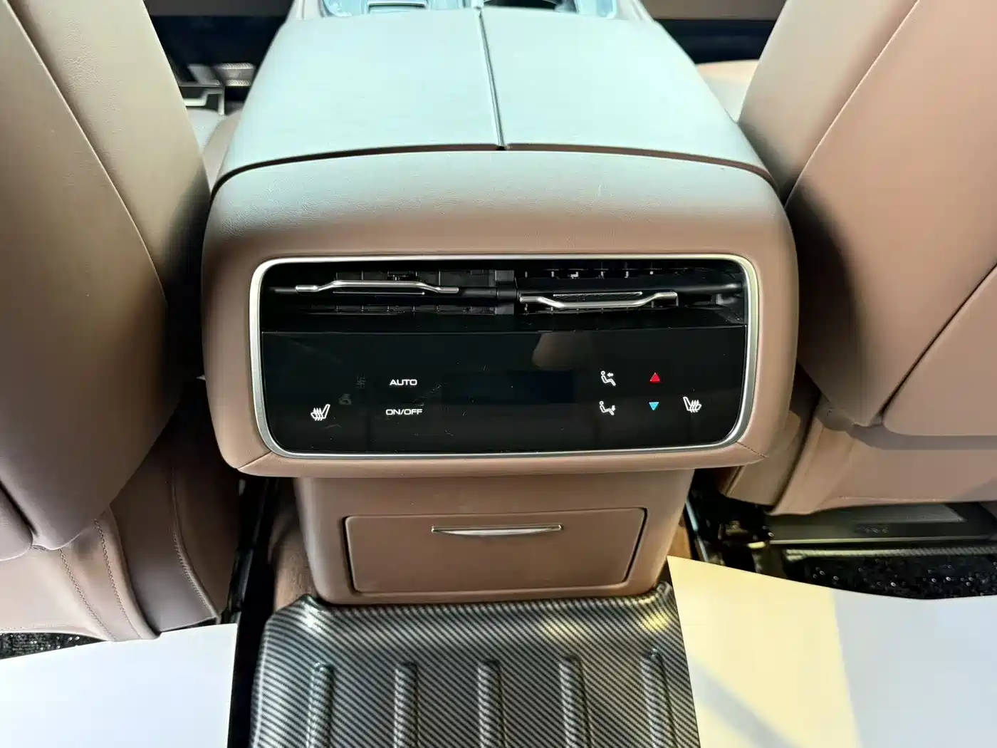 TANK TANK 700 NEW ENERGY