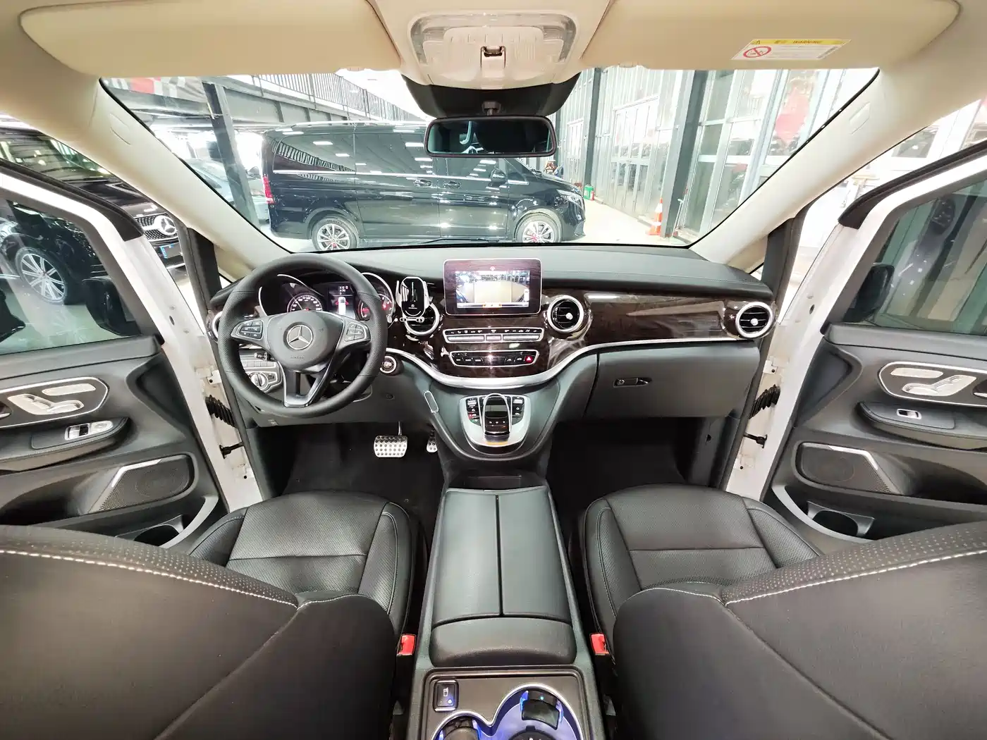 Mercedes-Benz V-Class 2018 V 260 Premium Edition China V фото 6
