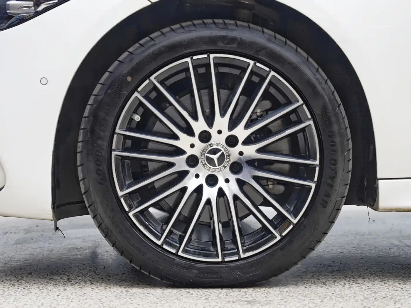 Mercedes-Benz C-Class 2025 C 260 L Sport Edition фото 19