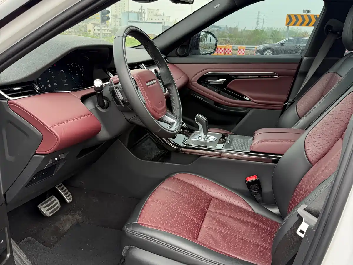 Land Rover Range Rover Evoque 2020 Model 249PS R-DYNAMIC S Gloss Black Sport Tech Edition фото 16