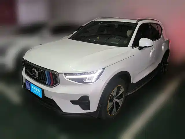 Volvo XC40 2023