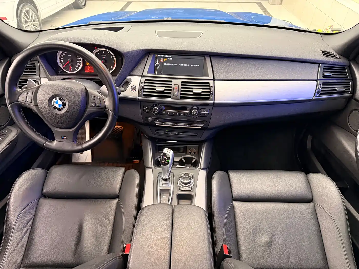 BMW X5 M 2010 X5 M фото 12