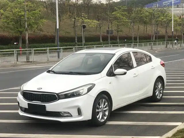 KIA K3