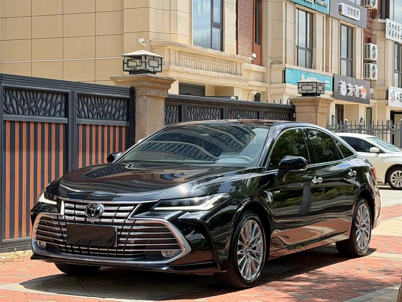  Toyota Avalon 2024 Hybrid 2.0L Luxury Edition