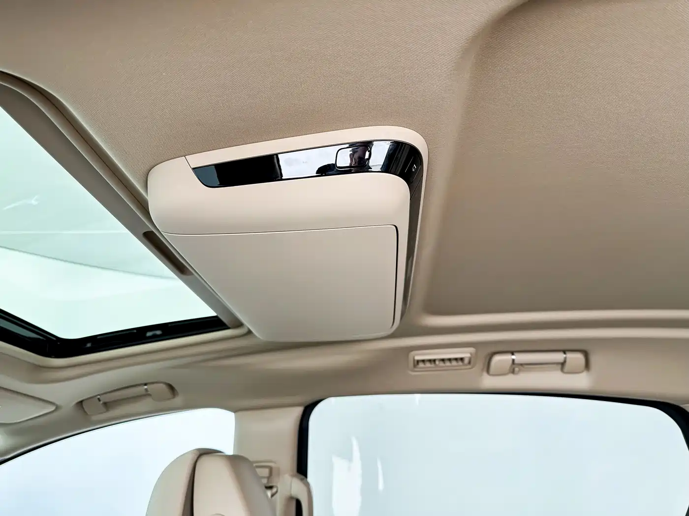 BUICK GL8 NEW ENERGY