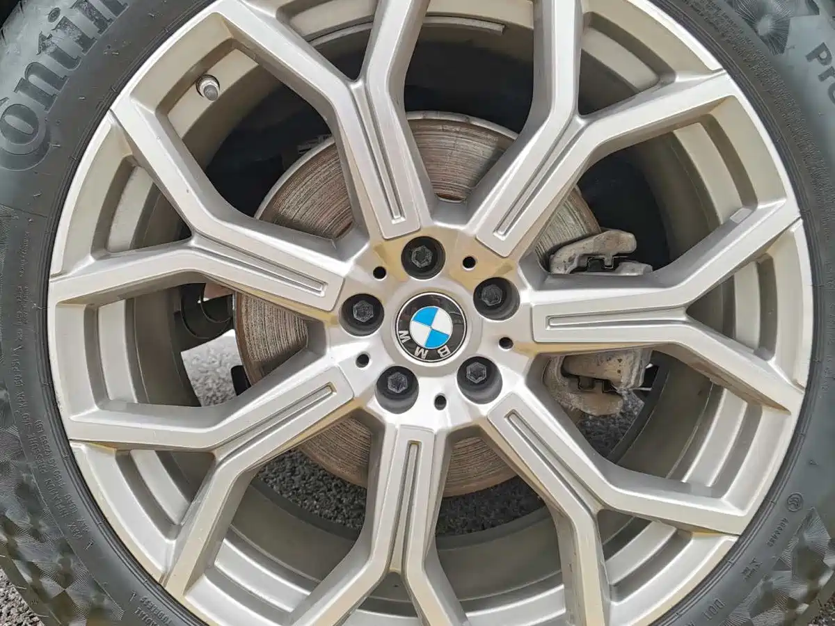 Фото 13 - BMW X7