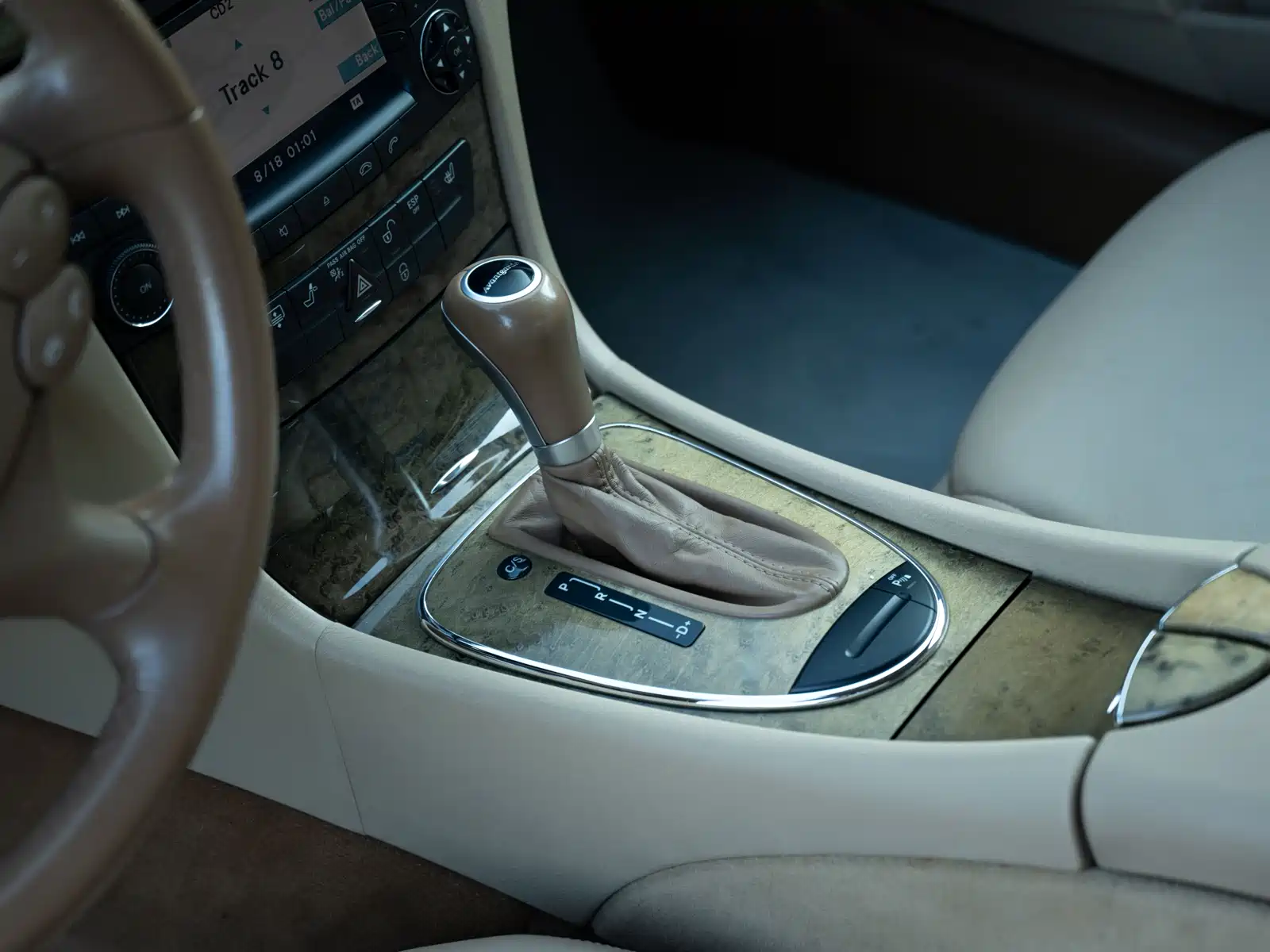 صورة 14 - Mercedes-Benz E-Class