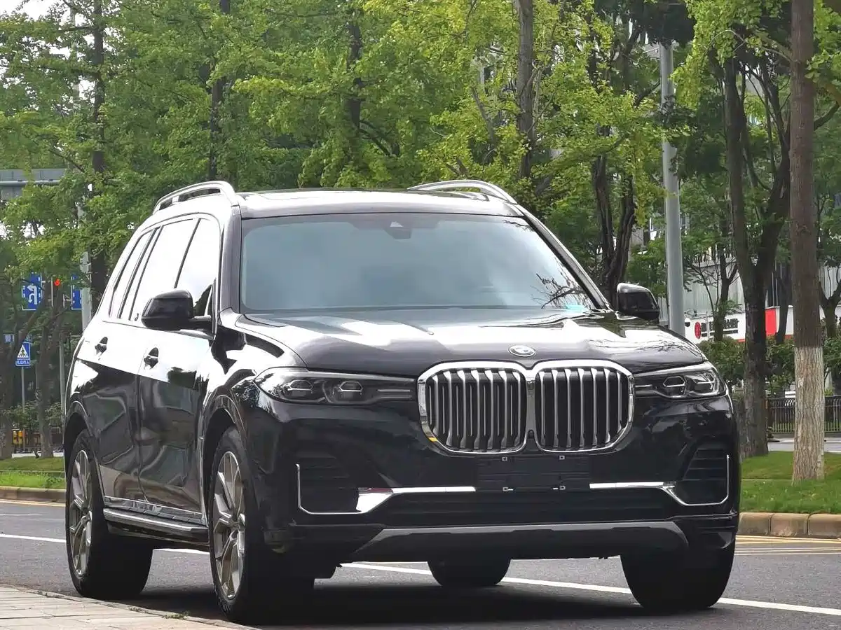 Фото 3 - BMW X7