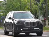 Photo 3 - BMW X7