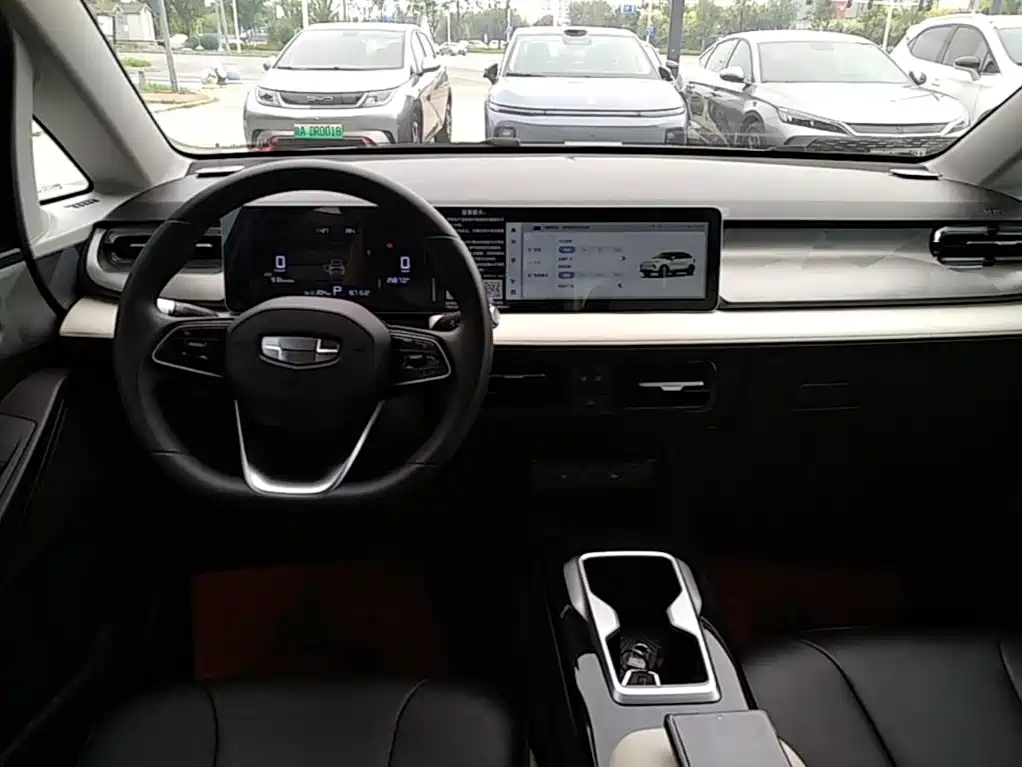 Geely Geometry E Firefly 2024 2024 Model 301km Starlight