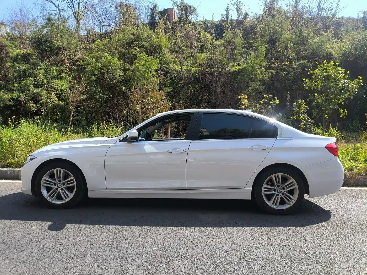 BMW 3 Series 2017 320Li Fashion фото 3