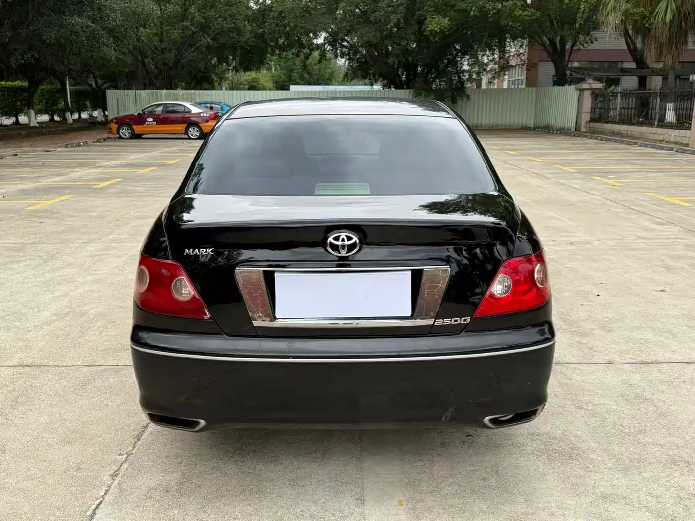Toyota Reiz 2007 2.5V Sunroof Navigation Edition фото 8