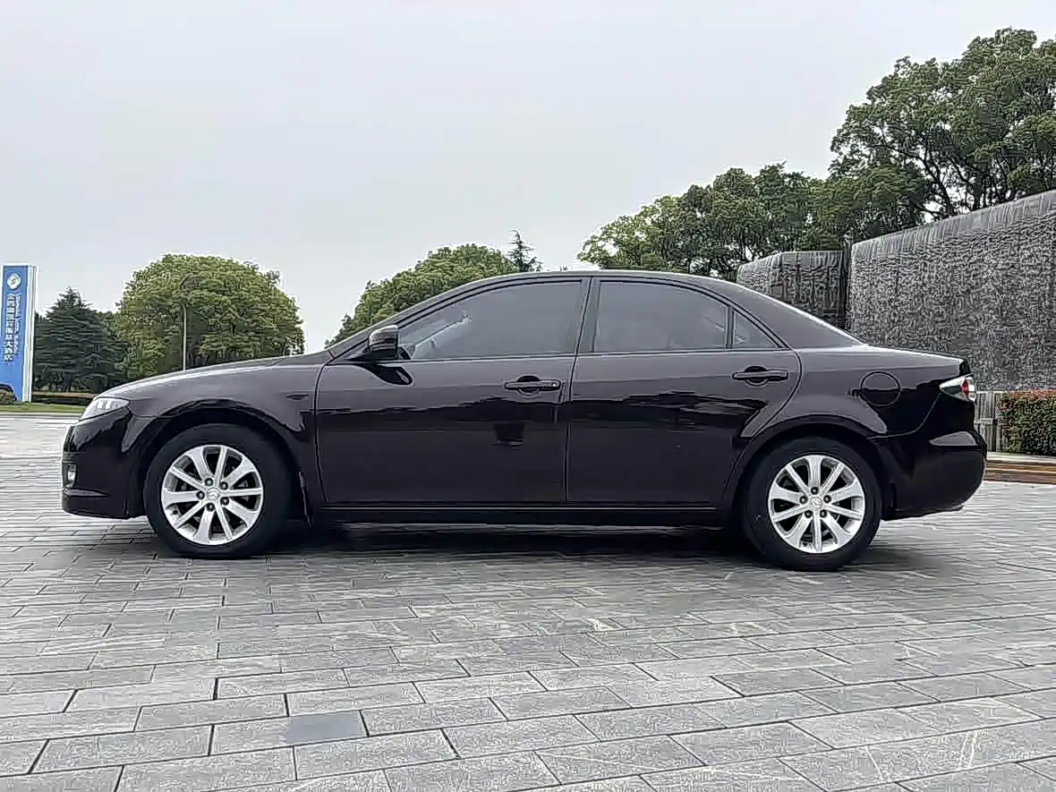 Фото 4 - Mazda 6