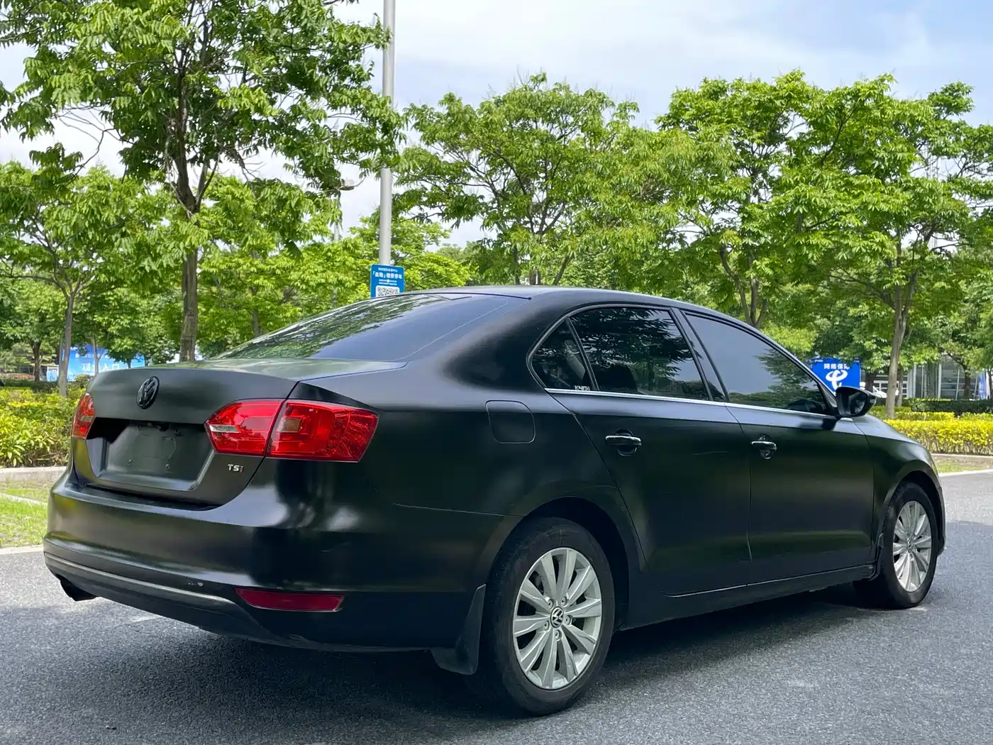 Volkswagen Sagitar 2014 1.4TSI Automatic Luxury фото 7