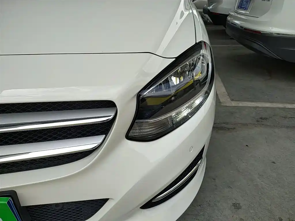 Mercedes-Benz B-Class 2019 B 200 Dynamic фото 24