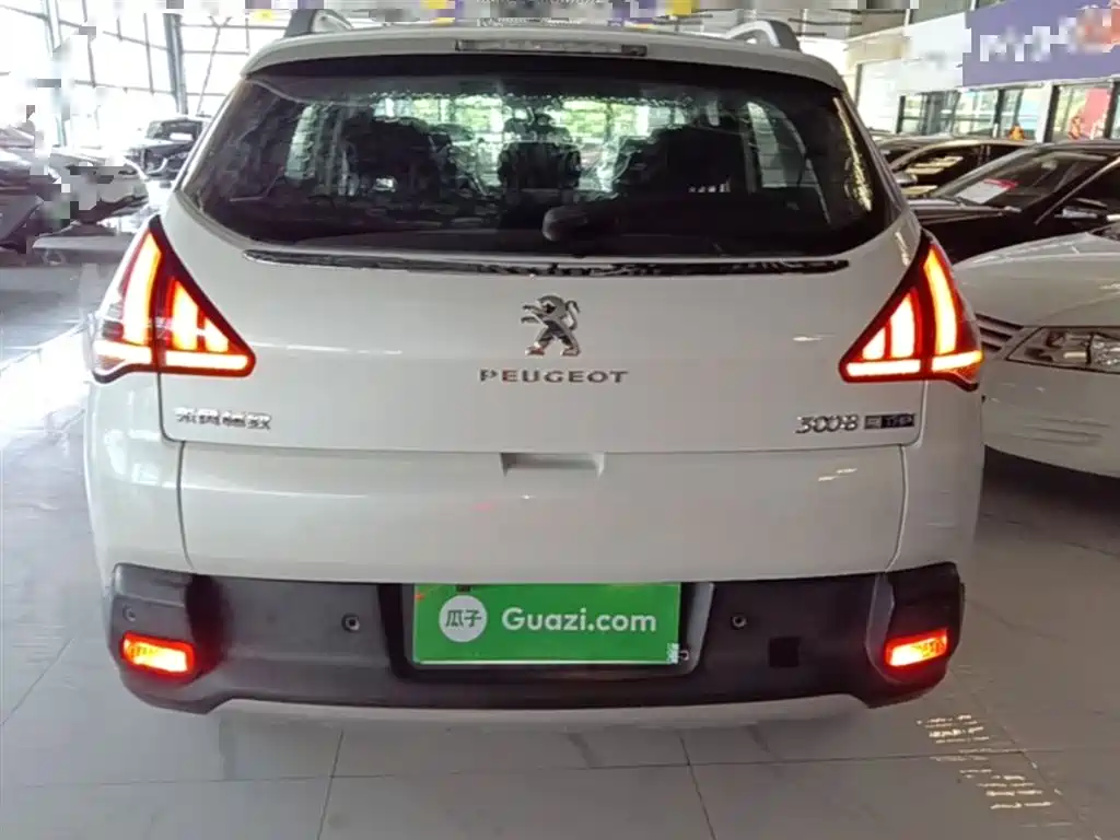 Peugeot 3008 2016 1.6THP Automatic Classic Edition фото 4