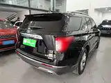 Фото 7 - Ford Explorer