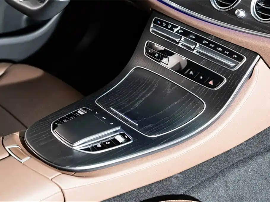 Mercedes-Benz E-Class 2022 E 300 L Sport Luxury фото 16