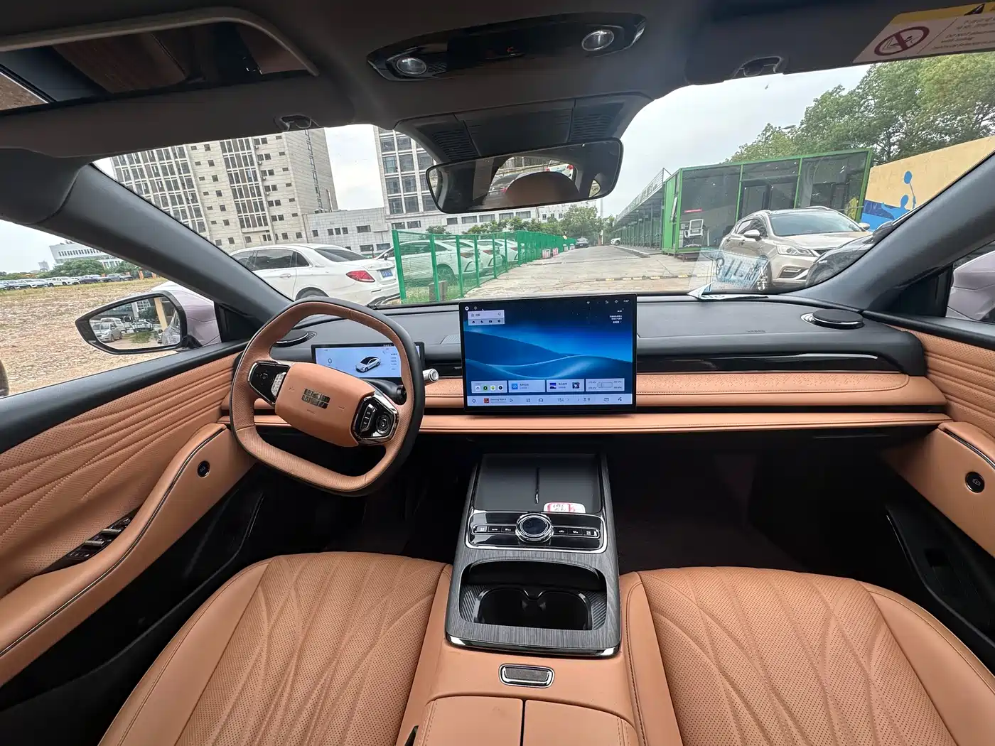Geely Galaxy Galaxy Xingyao 8 2025 60km EM-i Luxury Edition фото 9