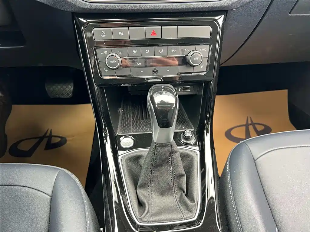 Volkswagen Tharu 2025 New Edge 300TSI Enjoyment Edition фото 10