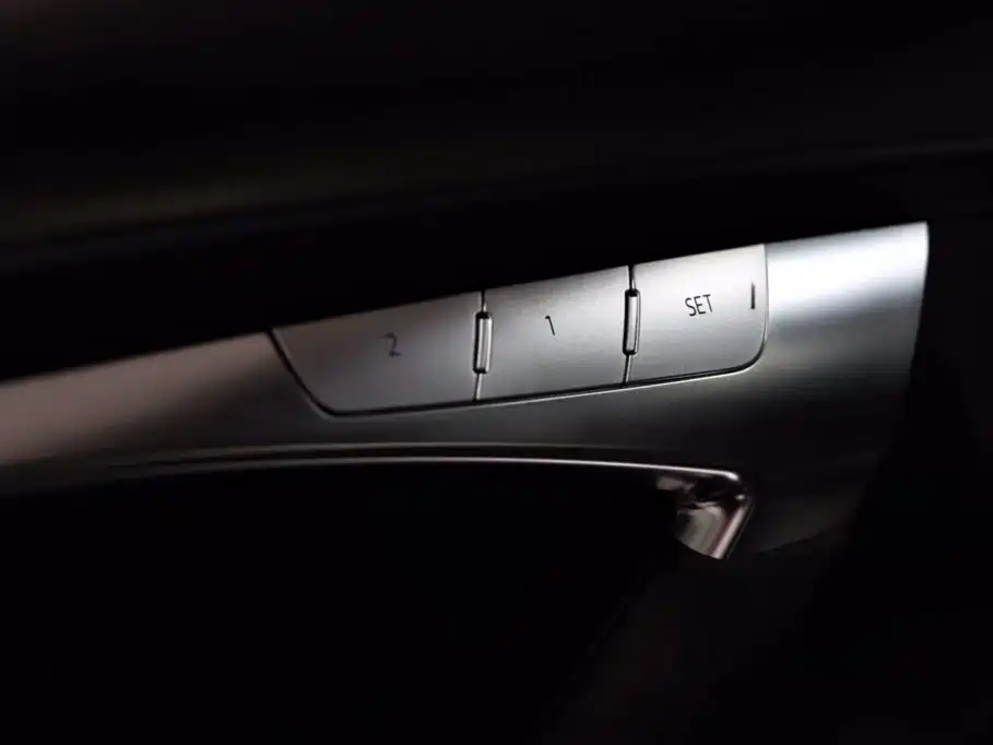 Audi A6 (Import) 2023 2022 allroad quattro Explorer 55 TFSI Premium Off-road