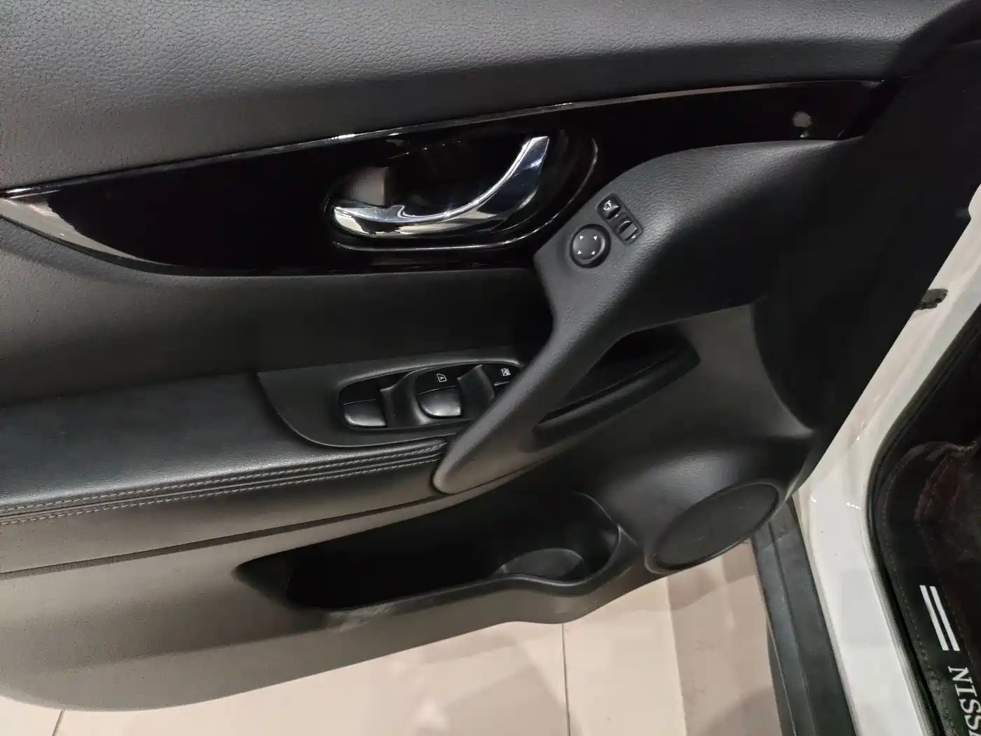 Nissan X-Trail, миниатюра 4