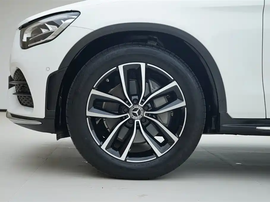 Mercedes-Benz GLC 2020 GLC 300 L 4MATIC Dynamic фото 13