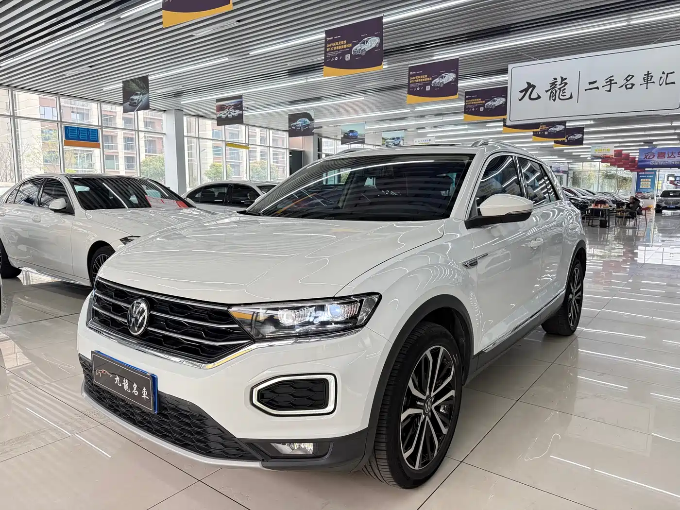 VOLKSWAGEN T ROC EXPLORING SONGS