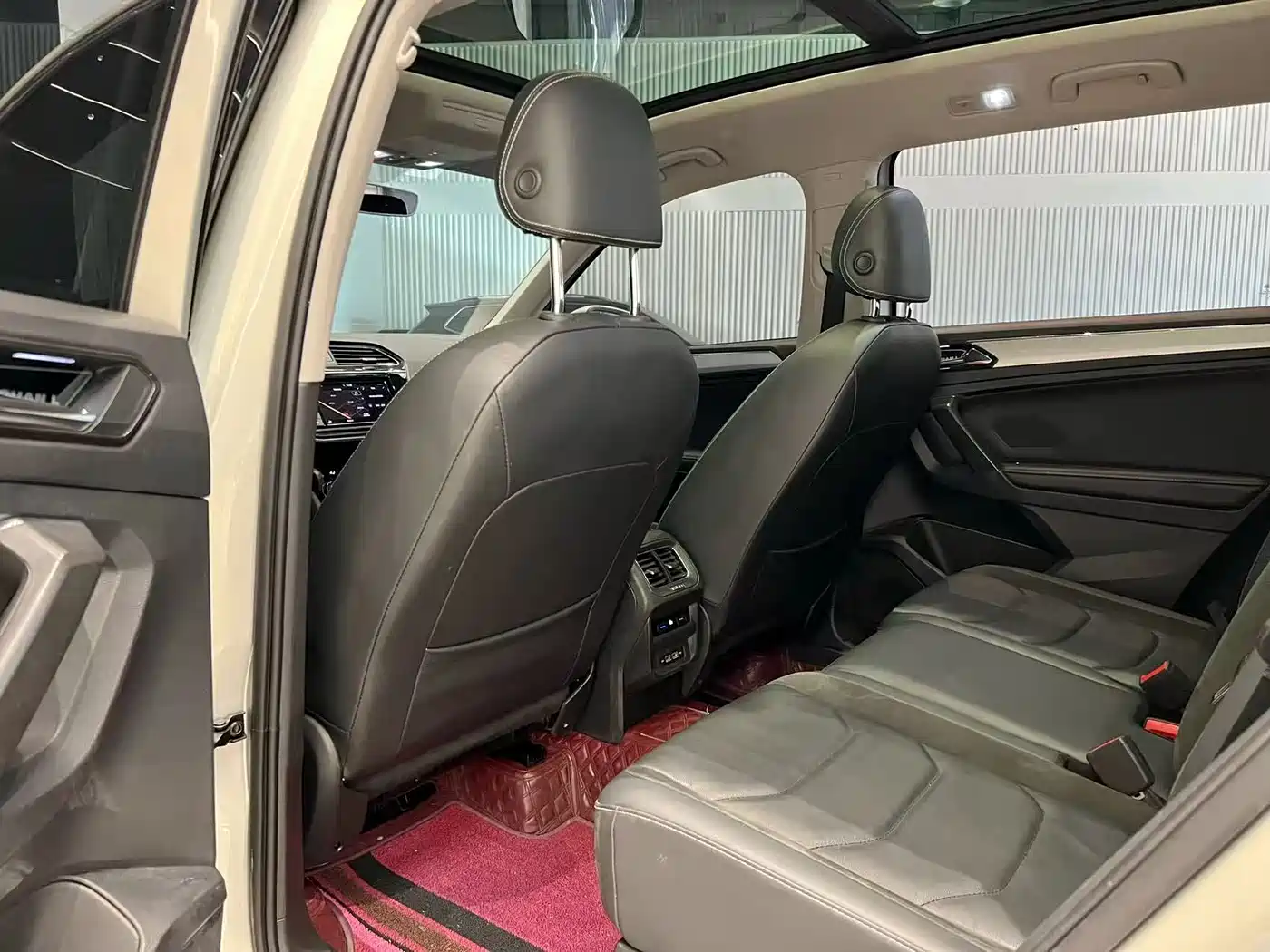 Volkswagen Tiguan L 2019 380TSI Auto AWD Smart Luxury Edition China V фото 9