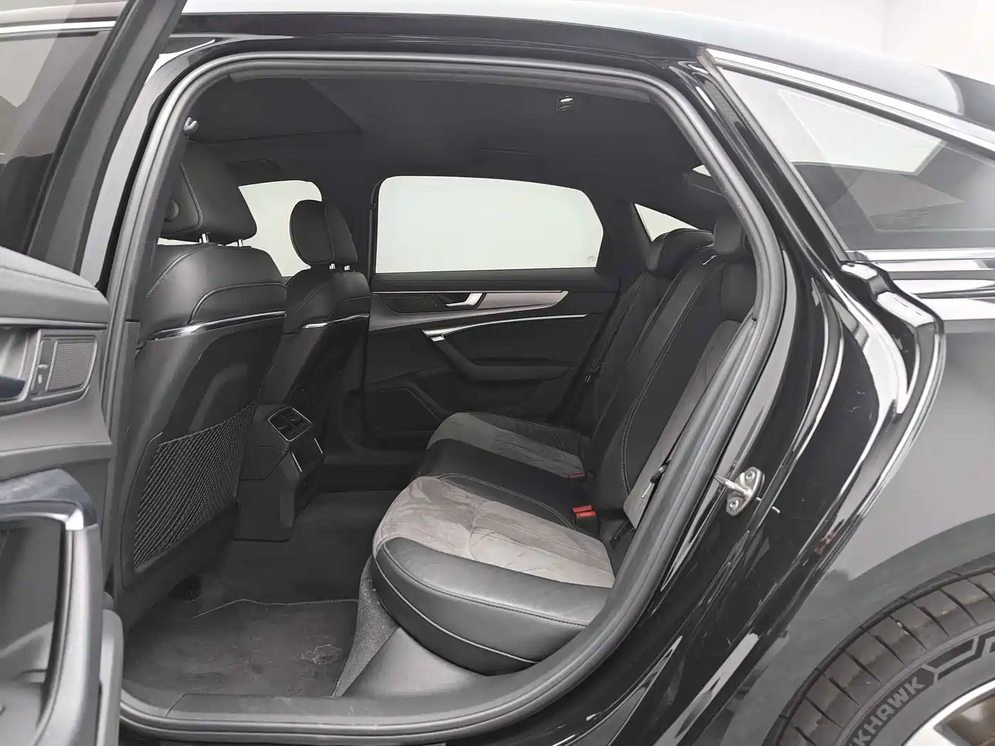 Audi A6L 2022 40 TFSI Luxury Dynamic фото 11