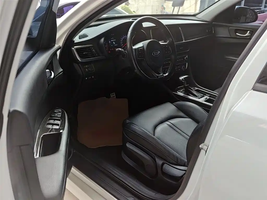 Kia K5 2016 1.6T Automatic LUX фото 16