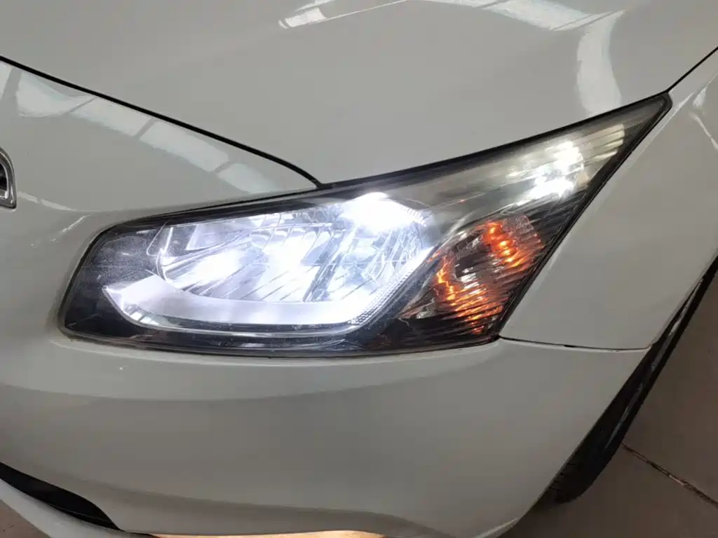 صورة 24 - Chevrolet Cruze