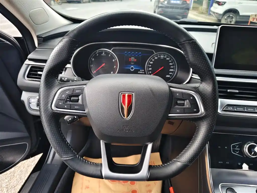 Hongqi H5 2022 Classic Facelift 1.8T Automatic Smart Connect Flag Rhythm Edition фото 7