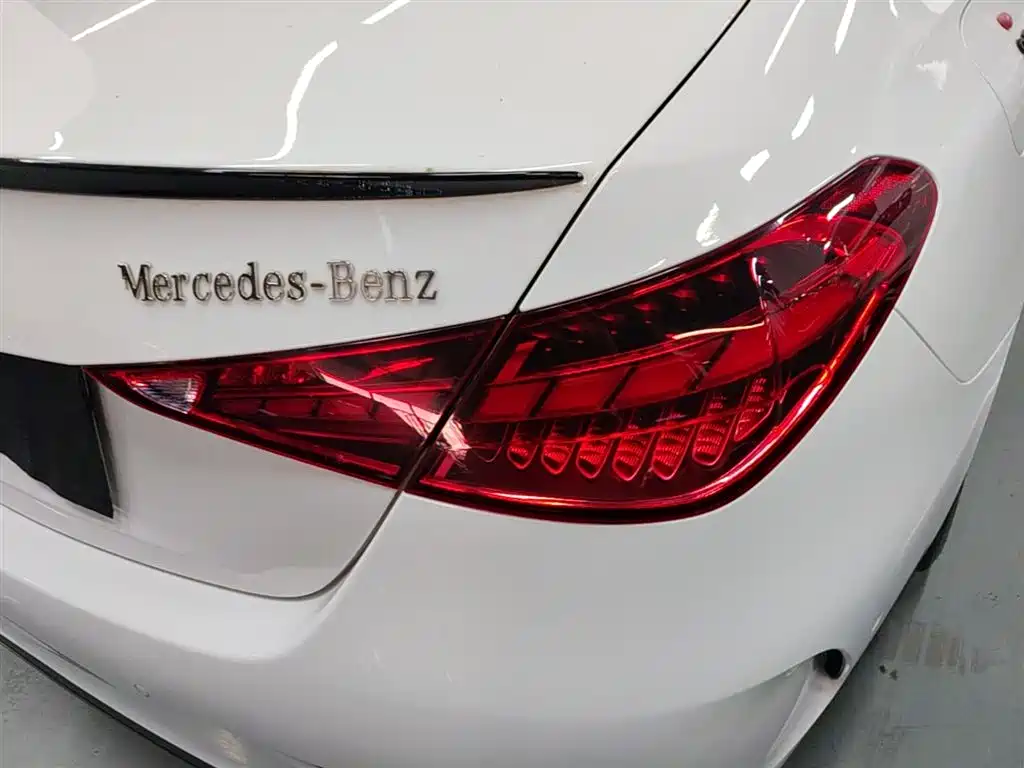 Mercedes-Benz C-Class 2023 Facelift C 260 L Night Sport Edition фото 8