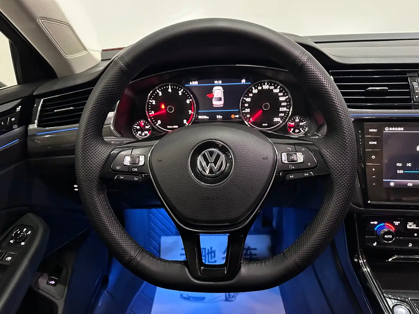 Volkswagen Phideon 2019 380TSI 2WD Business Edition China VI фото 8