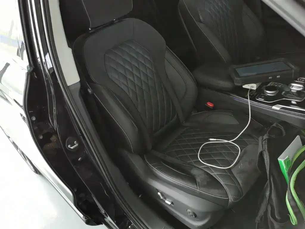 Hongqi HS5 2019 2.0T Intelligent Connected Flagship Edition фото 20