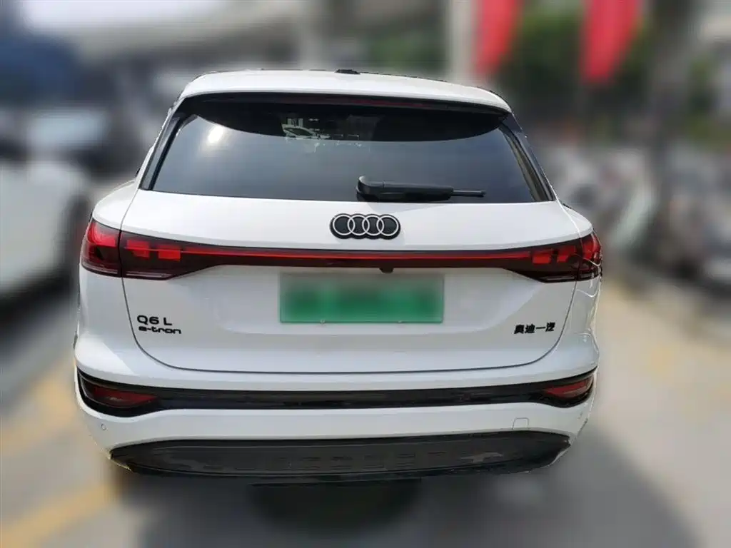 Audi Q6L e-tron 2025 Model Pioneer Edition фото 10