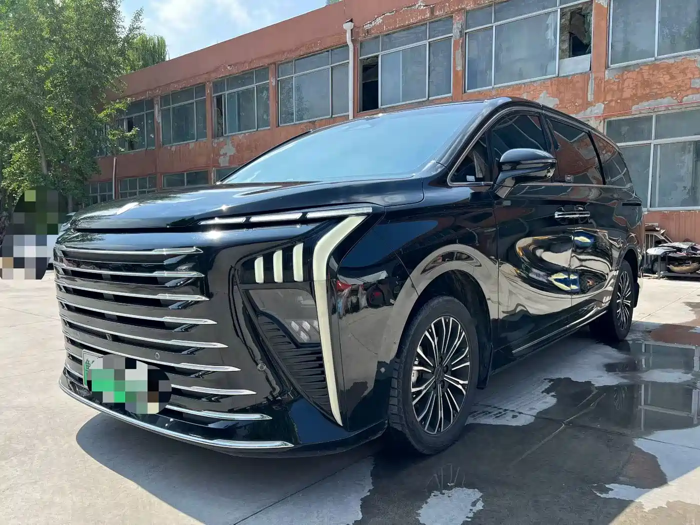 Dongfeng Fengxing Starlight V9 2024 2024 1.5TD 200km Cloud Ladder Series Premium