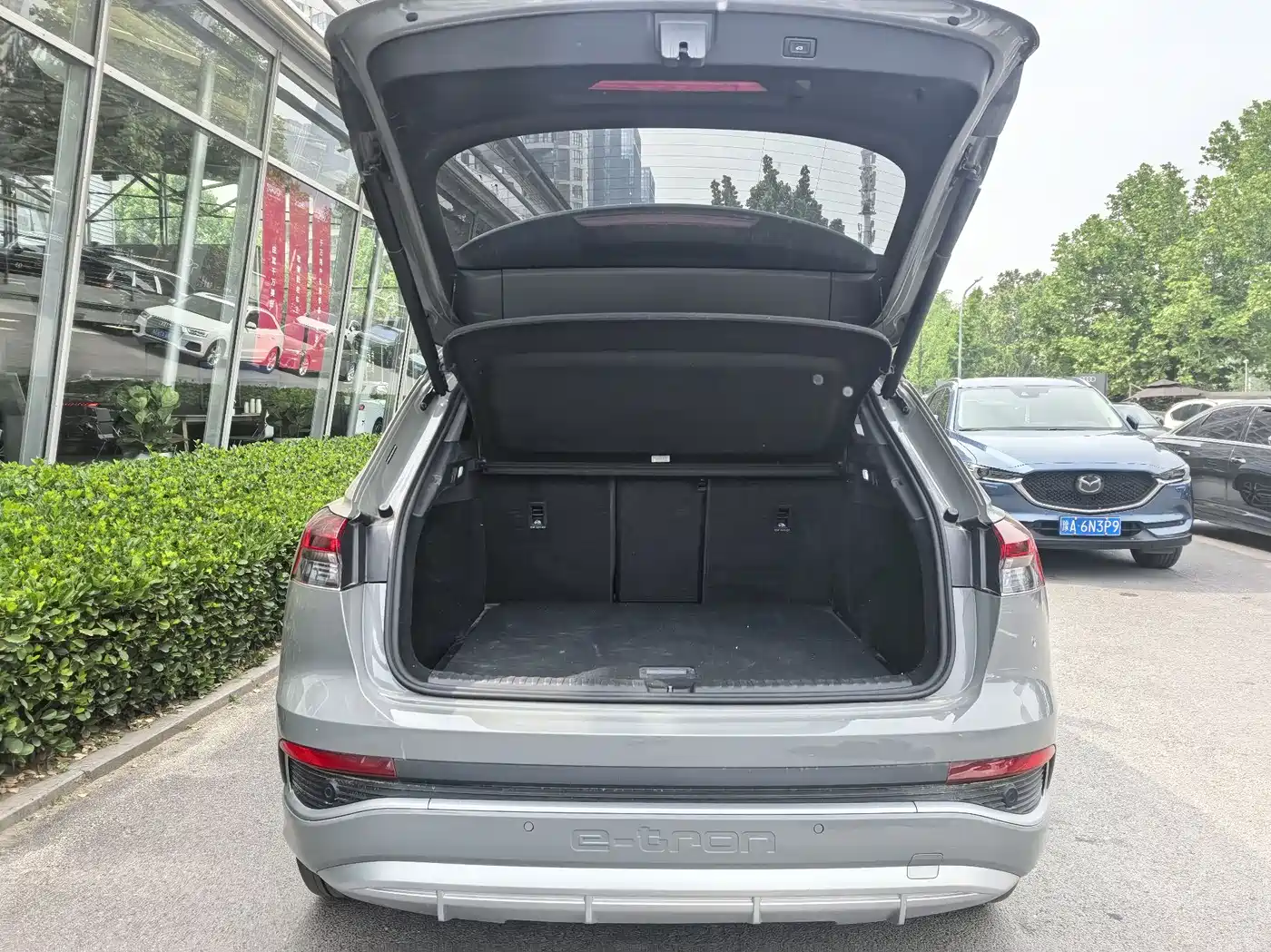 Audi Q4 e-tron 2024 40 e-tron Pioneer Edition фото 9