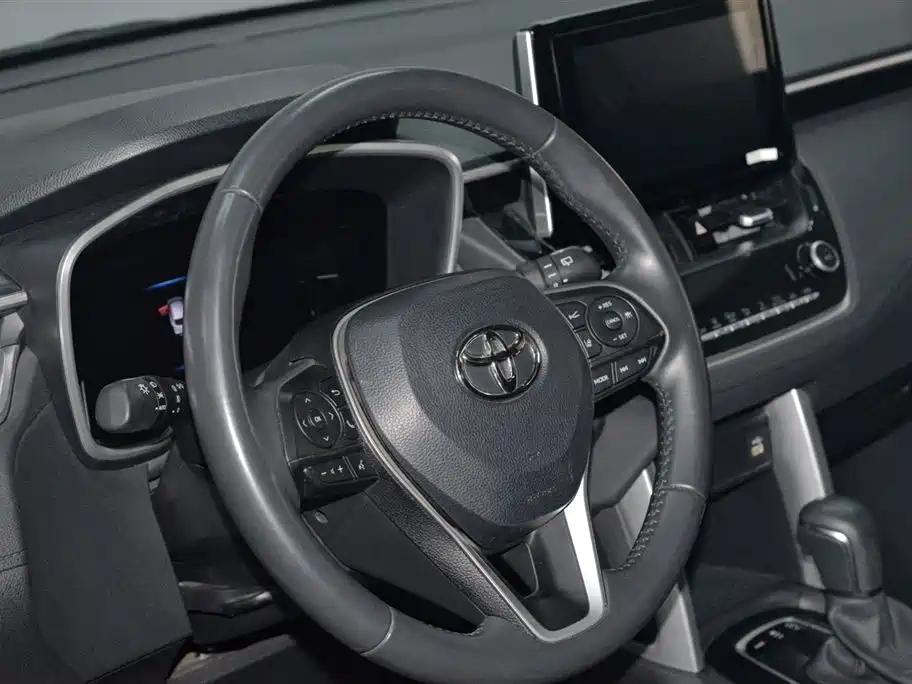 Toyota Corolla Cross 2022 2.0L Flagship Edition фото 8