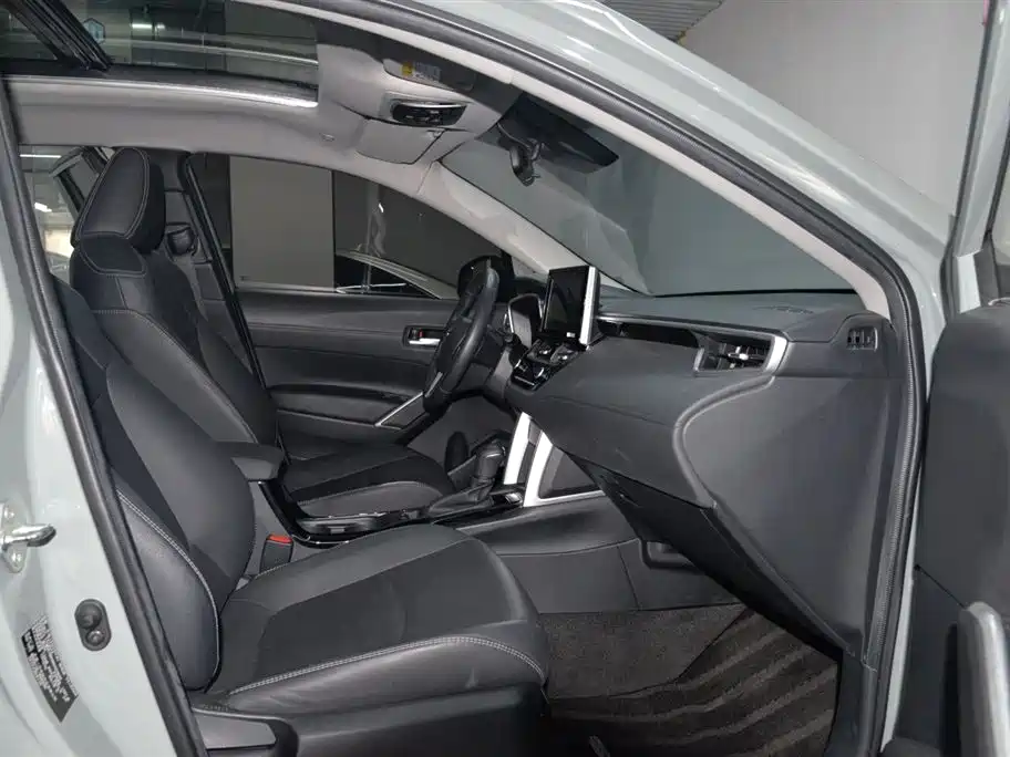 Toyota Corolla Cross 2022 2.0L Flagship Edition фото 18