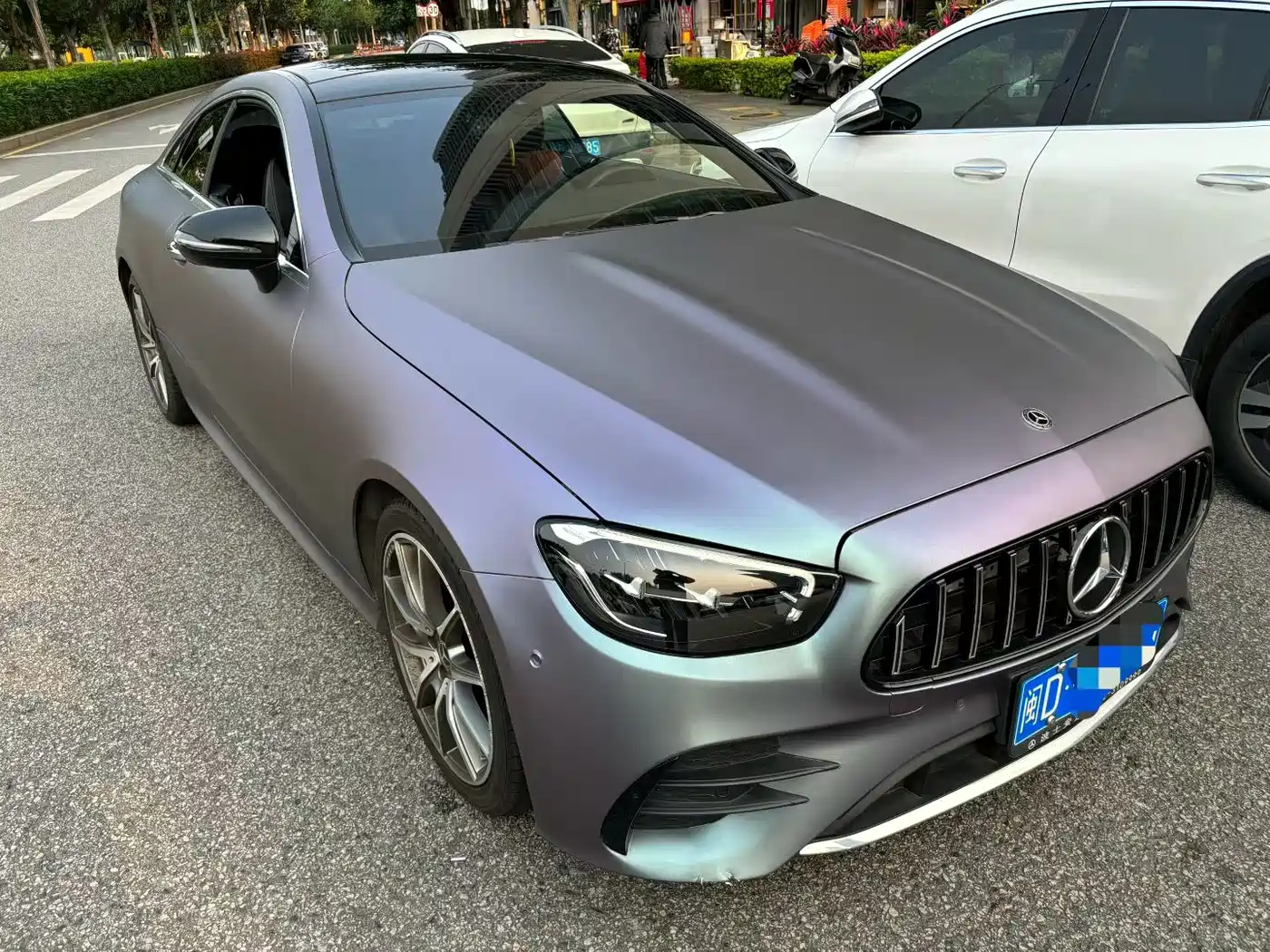 MERCEDES-BENZ E CLASS